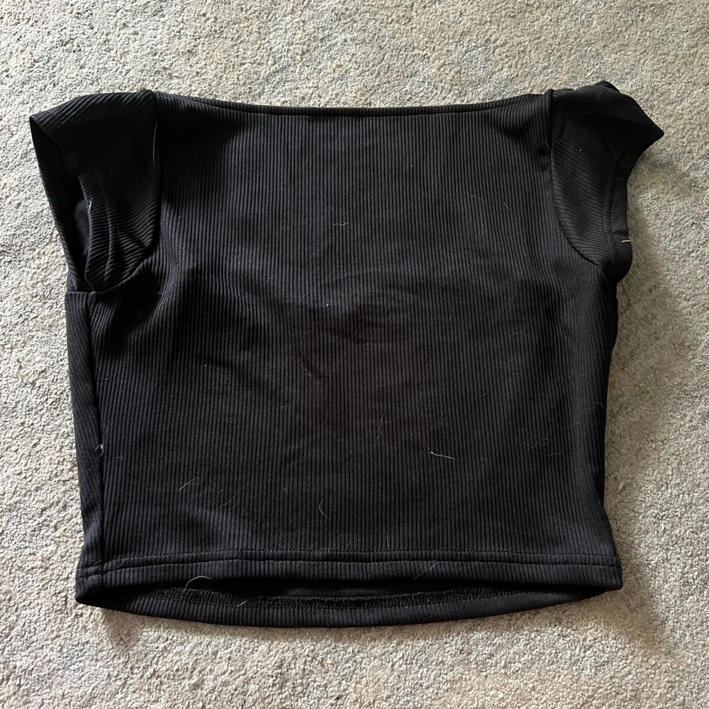 SHEIN TOP - Picture 2 of 2